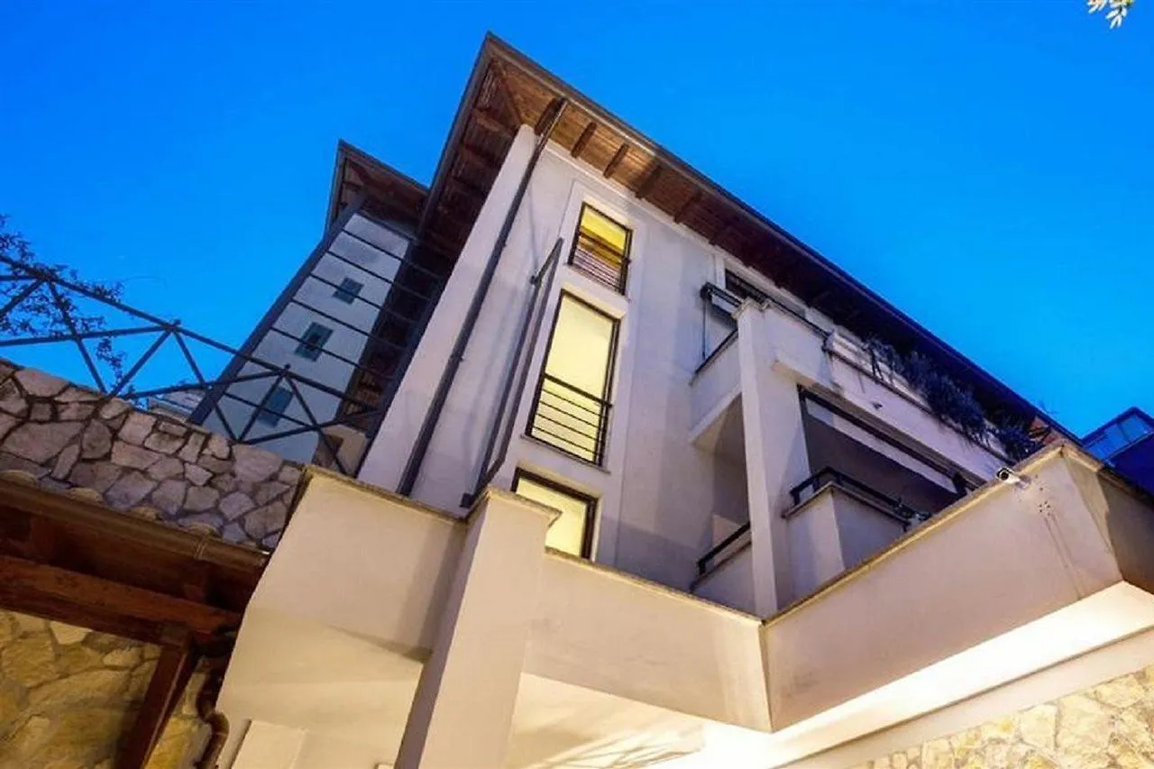 The Strand Hotel Рим 3*,