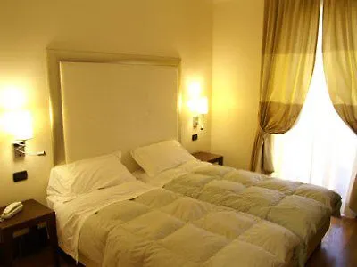 ***  The Strand Hotel Рим Италия